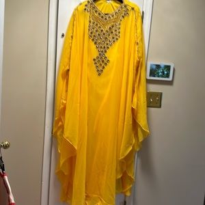 WOMEN’S UNIQUE APPLIQUE COWL GOWN